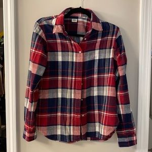 Uniqlo button down plaid shirt in size s